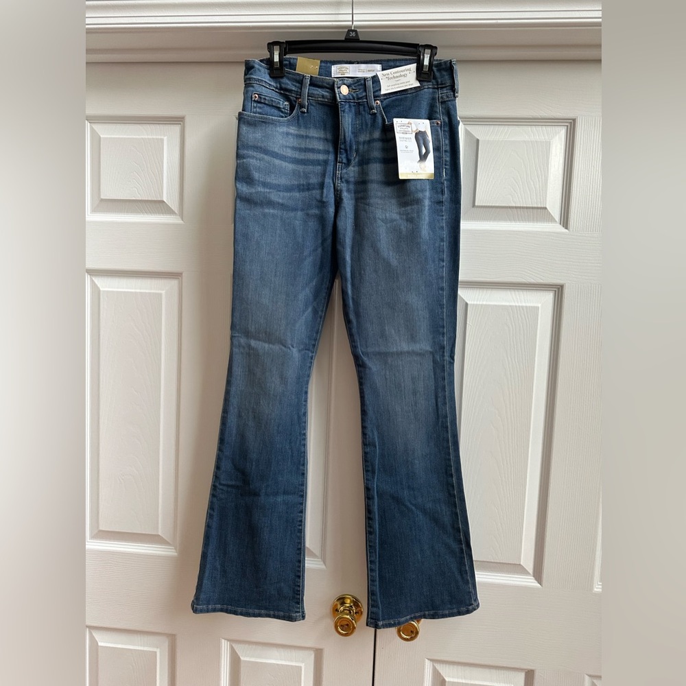 Levi’s size 8M Bootcut Jeans